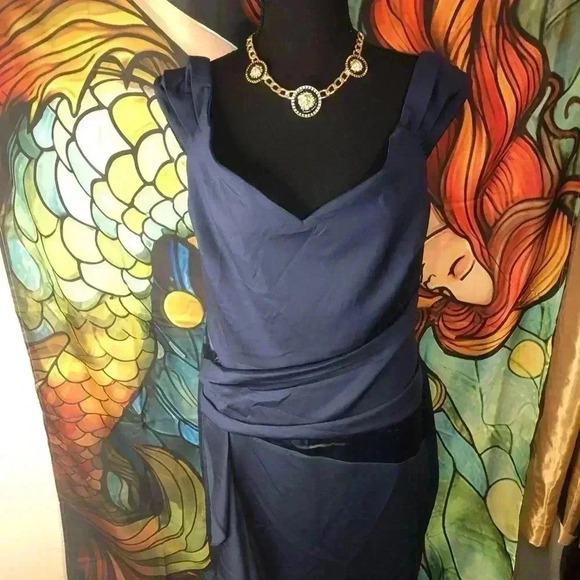 Venus Ruffle detail Dress size Large - Picture 6 of 10